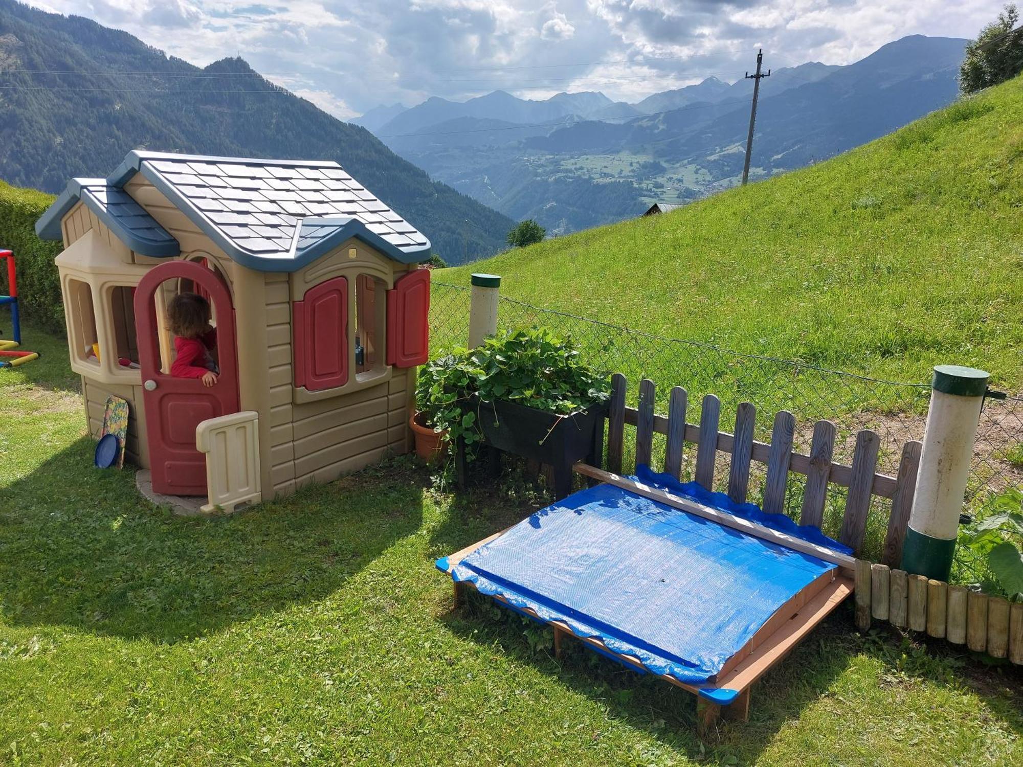 Apartment Amelie -2- Mit Wallbox Fuer Ihr E-auto Und Garage Fuer 2 Motorraeder